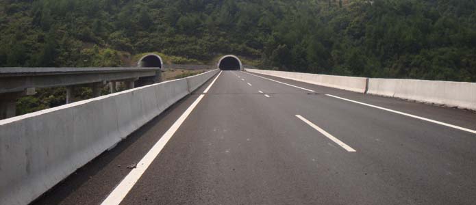 抗车辙型橡胶沥青混凝土路面方案